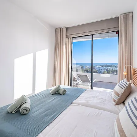 New Duplex With Sea View To Gibraltar & Africa And Walking Distance To The Apartment