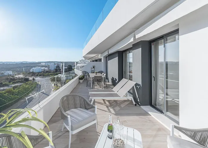 New Duplex With Sea View To Gibraltar & Africa And Walking Distance To The Apartment
