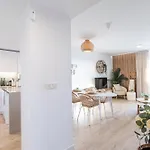 New Duplex With Sea View To Gibraltar & Africa And Walking Distance To The Estepona