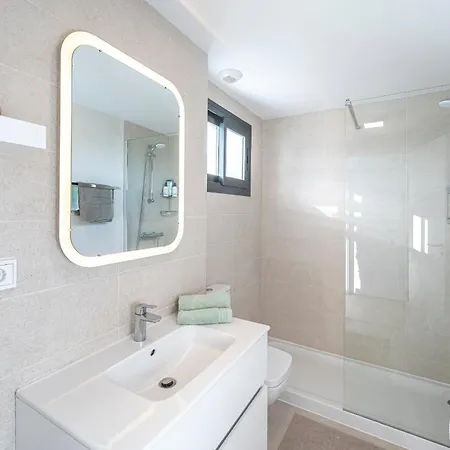דירה New Duplex With Sea View To Gibraltar & Africa And Walking Distance To The