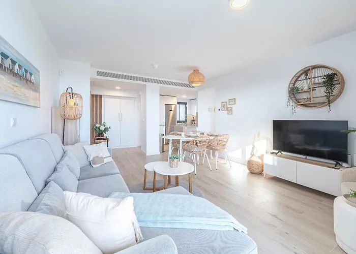 New Duplex With Sea View To Gibraltar & Africa And Walking Distance To The * Estepona